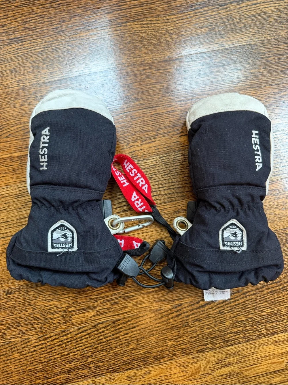 Hestra kids fleece lined mittens size 4